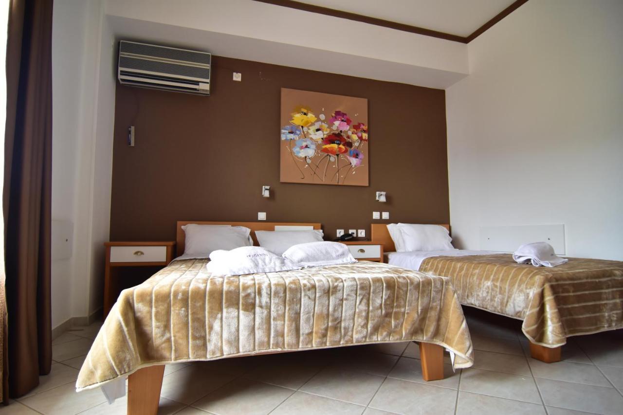 Iridanos Hotel Antikyra Luaran gambar