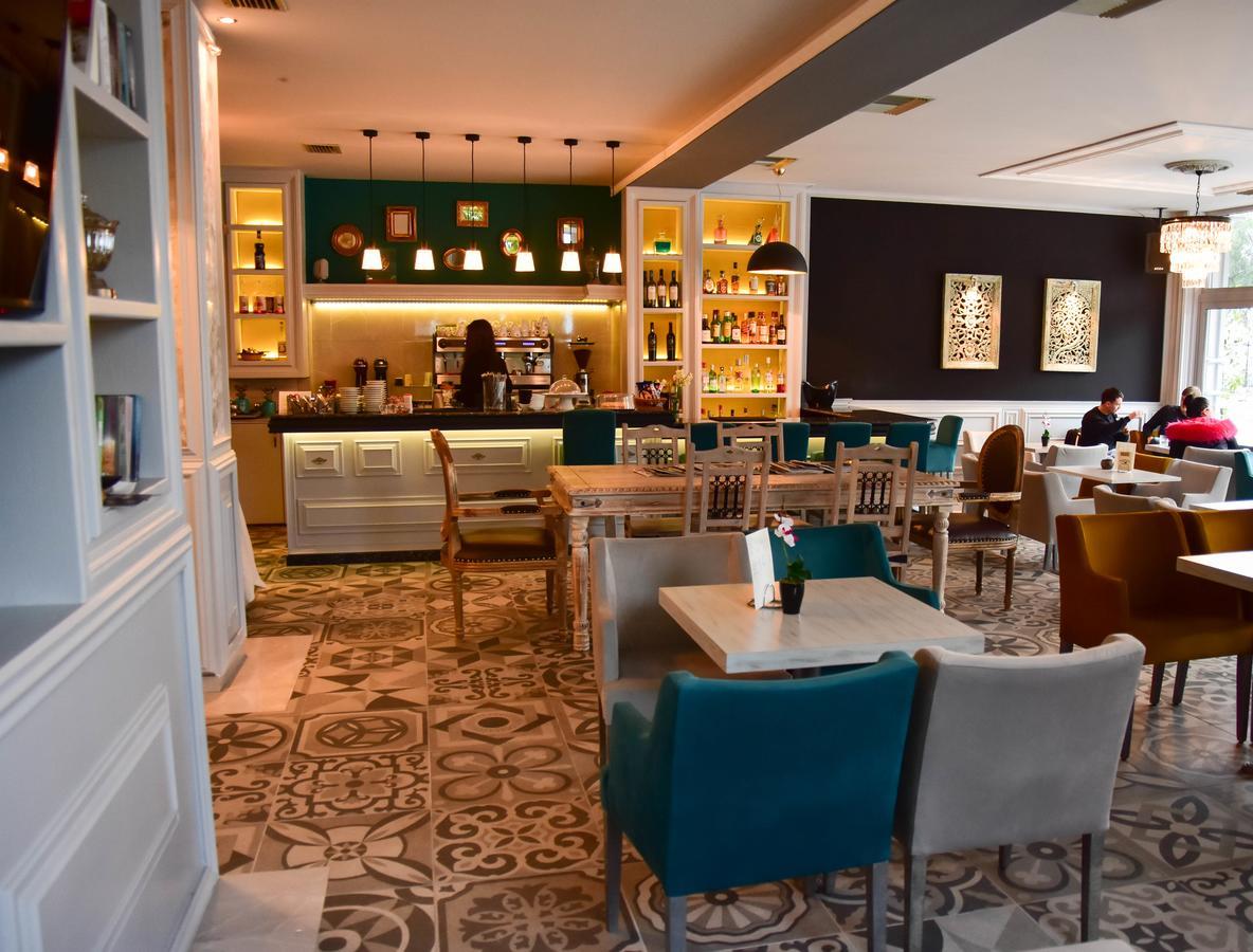 Iridanos Hotel Antikyra Luaran gambar
