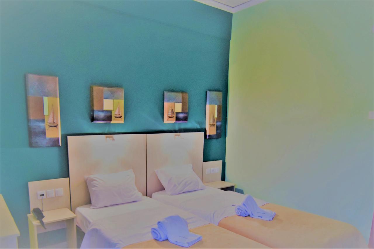 Iridanos Hotel Antikyra Luaran gambar