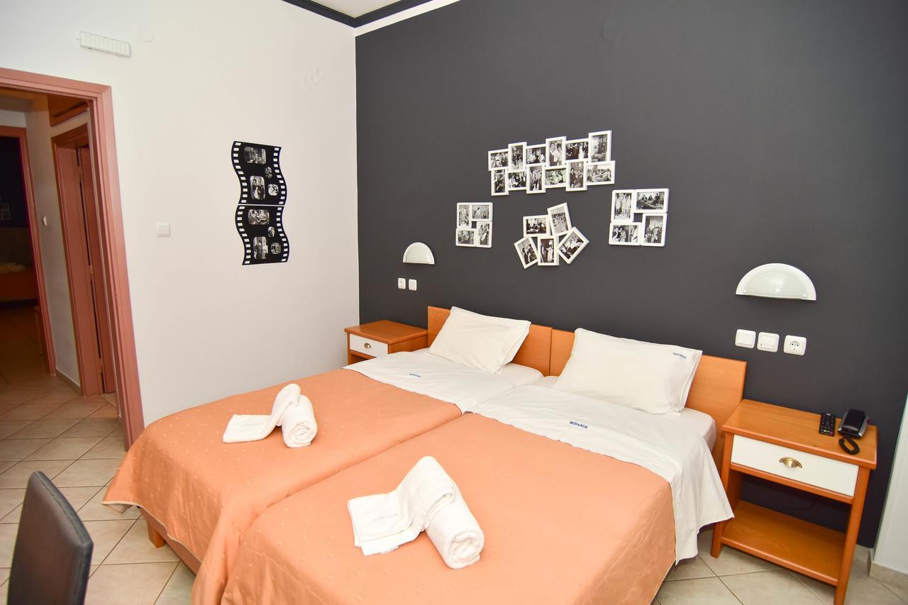 Iridanos Hotel Antikyra Luaran gambar