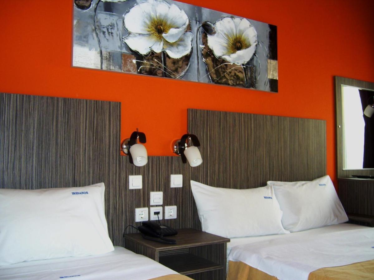 Iridanos Hotel Antikyra Bilik gambar